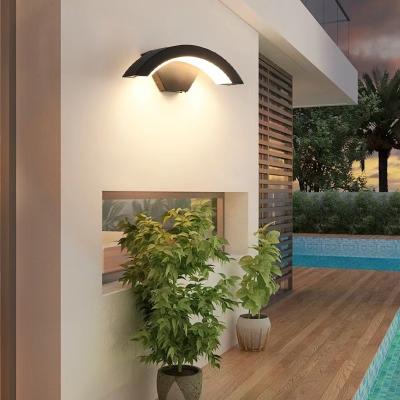 China Modern Waterproof Personality Patio Induction Balcony Wall Light Creative Outdoor Wall Light Door Wall Light for sale