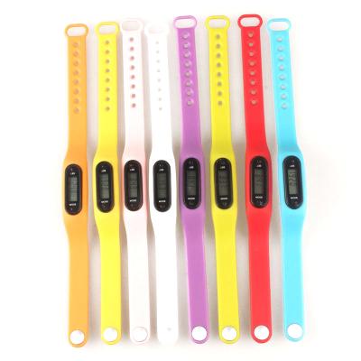 China Luxury Popular High Quality Sport Run Dress Tracker Smart Wristband Wristband Sport Watches Silicone Pedometer for sale