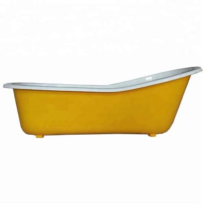 China BGL Yellow Paint 88 Colored Freestanding Slipper Claw Foot Cast Iron Bathtub Luxury Classic for sale