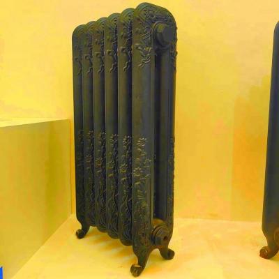 China Traditional Daisy Flower Water Steam Heater Cast Iron Sectional Radiator 790mm and 590mm for sale