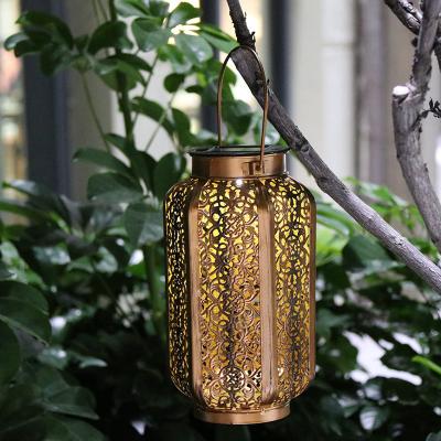 China Outdoor Landscape Lamp Street Art Decor Sell Well Solar Garden Hook Lantern Waterproof Solar Powered Light for sale