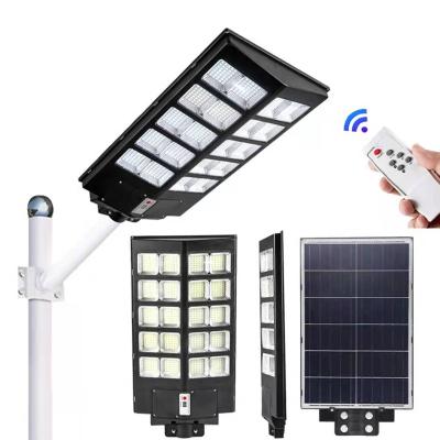 China 2021 Outdoor Floodlight New Technology Outdoor Solar Industrial Solar Street Light All In One Solar Street Light With Collector 400 Watt for sale