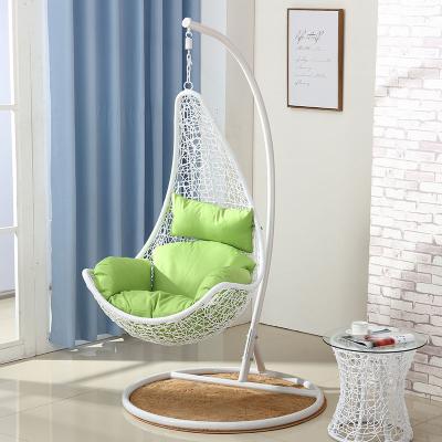 China Super Comfortable Modern Outdoor Hotel Rattan Garden Bed Patio Swing Chair Furniture Hanging Patio Swings for sale