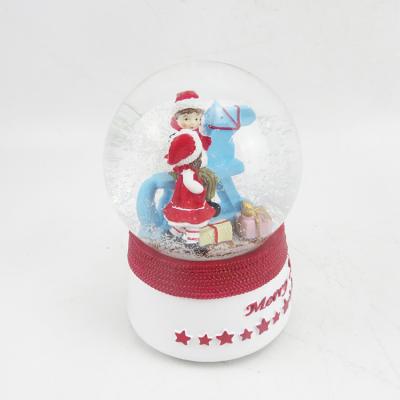 China Wholesale Europe Christmas Snow Globe Water Globe On Boy Sale for sale