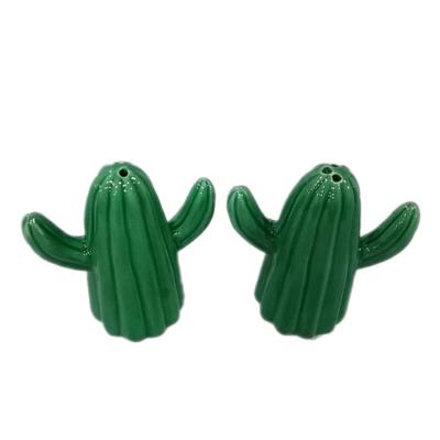 China Sustainable Custom Handmade Ceramic Salt and Pepper Cactus Shaker for sale