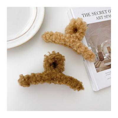 China European and American style hair claw accessories solid unique Korean fur hair claw clip custom women for sale