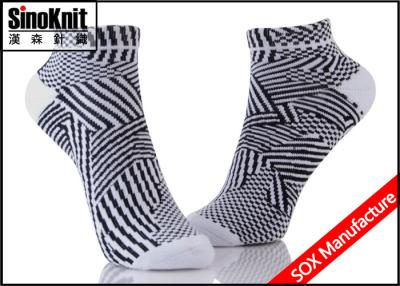 China Schwarzweiss-Zebra-Mode-Baumwollsöckchen, farbige das Boots-Socken der Frauen zu verkaufen