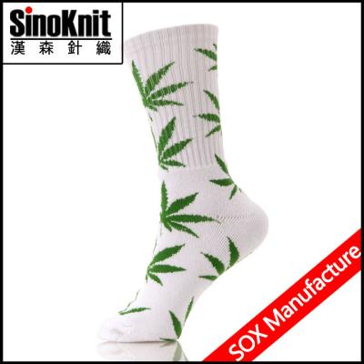 China Marijuana Skateboard Plantlife Non Elastic Socks Black Weed Leaf for sale