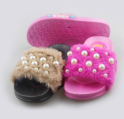 China Women Anti-slippery Shoes 2019 Factory Direct Children Fox Fur Slides PVC Plush Slippers Fur Slides for sale