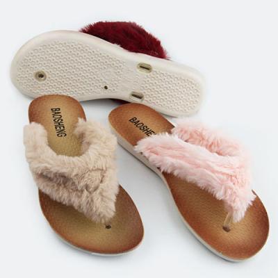 China New Design Chinese Fashion Doukes Plush Slipper 2019 Factory Comfortable Warm Fur Inside And Outdoor Women Plush Slippers for sale