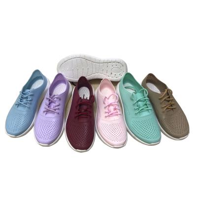 China Breathable Classic Style Cheap Wholesale Croc Slippers Breathable Men&Women Shoes for sale