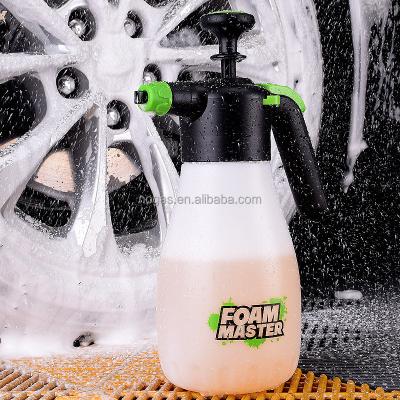 China Durable 1.8L 2L Plastic Small Garden Spray Water Hand Car Wash Clean Foam Pump Sprayer for sale