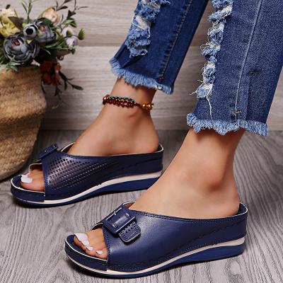 China Foreign Trade Large Size Slipper Anti-slippery Female Wear 2021 New Summer Sandal Women's Casual Shoes Platform Female Flat Heel for sale