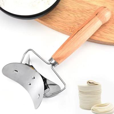 China Wooden Handle Manual Stainless Steel Viable Dumplings Peel Maker Dumpling Mold Dough Press Cutter for sale