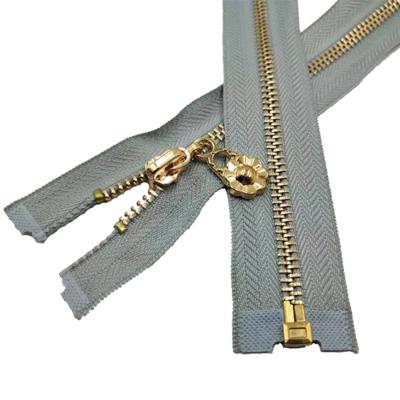 China Custom Auto Lock Zipper #5 End Rose Gold Metal Zipper For Garment Accessories for sale