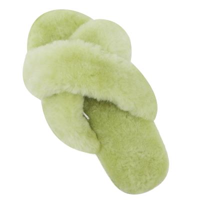 Chine Les nouvelles pantoufles de haute qualité de peluche d'hiver façonnent aux femmes ouvertes de chaussures de maison de Toe Casual les pantoufles à la maison à vendre