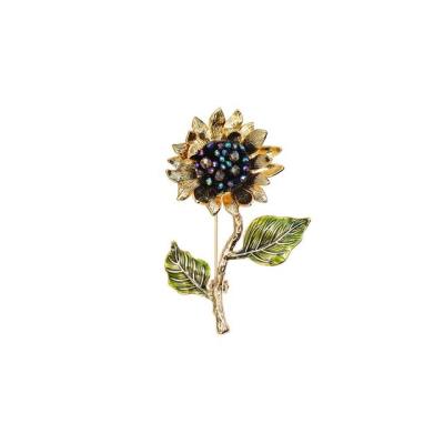 China Retro Vintage Van Gogh Enamel Sunflower Corsage Fashion Temperament Clothing Accessories Literary Brooch Pin for sale