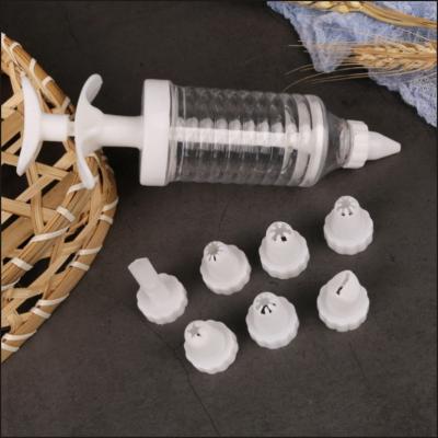 China 1 Set Viable Plastic Cupcake Injector 8 Syringe Filling Whistling Kit Cream Flower Mouth Squirt Gun For Baking Cake Decorating Tool for sale