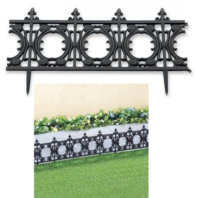 China Easily Assembled Plastic PP GardenYard Lawn Border Edging Fence Decorations Panel Mold With Stake for sale