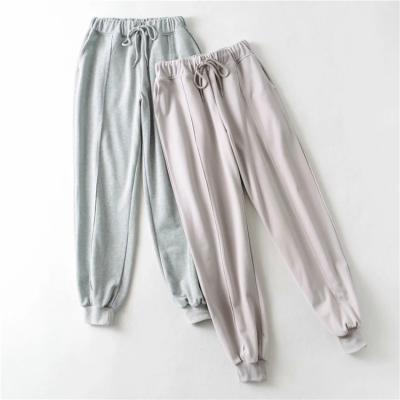 China Anti-Wrinkle Hot Sale Summer Sweatsuit Shorts Length Cotton Women Casual Casual Sweatpants Customize Jogger for sale