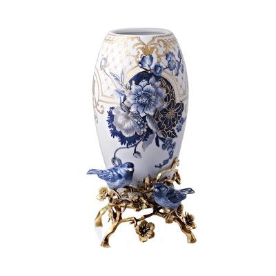 China Blue And White Home Decoration Art Deco Handmade Vases Porcelain And Ceramic Vase With Hand Drawing Pattern for sale