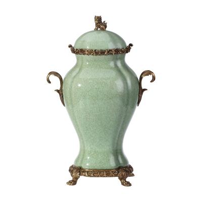 China Disposable Unique Green Pot With Flower Design China Supplier Ceramic Pot With Brass Stock Home Decorations for sale