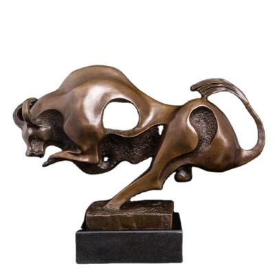 China Pure Bronze Bull Sculpture Beautiful Figureines Art For Home Decoration in Europe ArtsHom Office Decoration Abstract Bull Statue DW-037 for sale