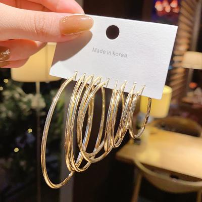 China FASHIONABLE TONGLING earrings for ladies 925 Korean women silver earrings jewelry round earrings wholesale cheap for sale