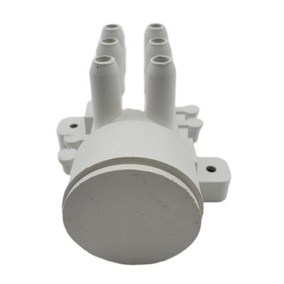 China PVC Made In China Specially Designed Plastic Waterway Barb 2-Port Manifold With 6 Plug for sale