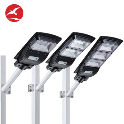 China Outdoor Road Flyinglighting 20watt 40watt 60watt Door Lighting Led Solar Street Light for sale