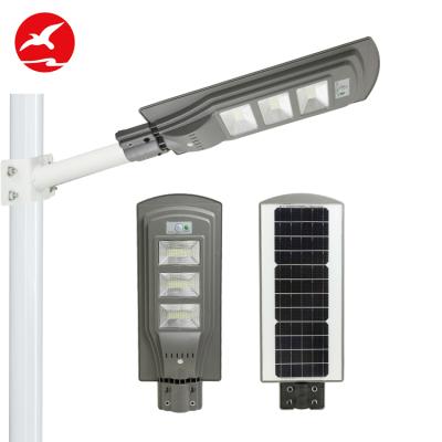 China Road Flight Lighting 2 Year Warranty Led Solar Street Light for sale