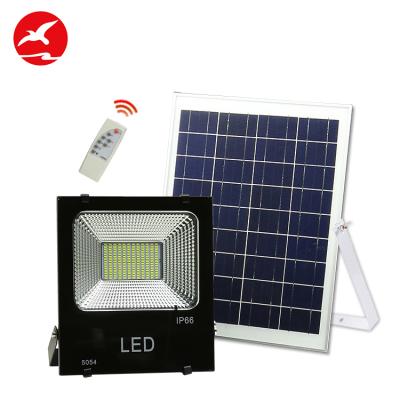 China Garden Flyinglighting die cast aluminum smd dc 50w 60w 120w outdoor garden led solar flood light housing for sale