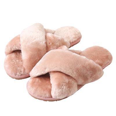 China Winter Adult Pink Slippers Fur Slide Slippers Indoor Home Non-Slip Children Warmth New Design Fashion Trend Plush Slippers Women Slippers for sale