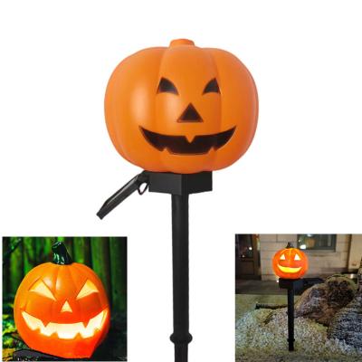 China Garden Holiday Decoration Solar Lights Halloween Skull Crow Outdoor Garden Decorations Led Halloween Pumpkin Field Lights for sale