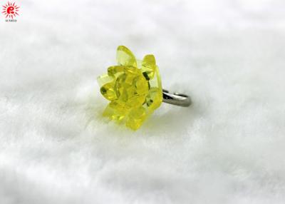 China Yellow Trendy Girls Metal Finger Rings With Flower , Handmade Jewelry Rings for sale