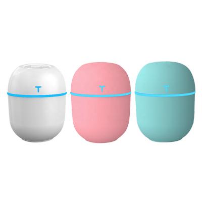 China Lovely Car Series 200ml Mini Portable Mist Air Humidifier Small Size for Indoor Dry Air for sale