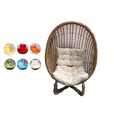 China Modern Cheap Price Indoor Outdoor Modern Hanging Wicker Swing Chair Patio Rattan Egg Swing Clear Wicker Chair for sale