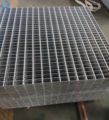 China Modern hot dipped galvanized 30mm pitch 30x30 25x3 steel bar mesh grating plate a325 fence load tables for sale