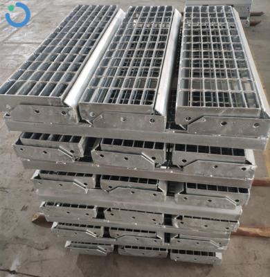 China Modern Outdoor Staircase Stainless Steel Grid Plate Steel Treads for sale