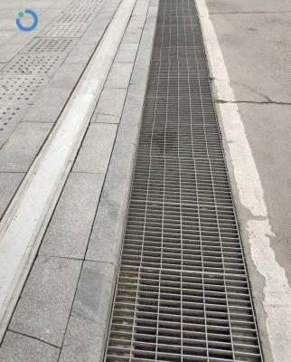 China Modern Galvanized Good Steel Pit Drainage Grating Gutter With Stainless Grate Cover Steel Storm Grate Mesh for sale