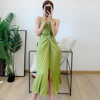 China 2022 New Design Top Sense Evening Dress 2022 Viable French Romantic Pleated Hanging Neck Halter Pleats Women Dresses for sale