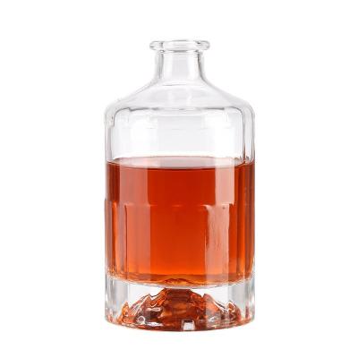 China Beverage Free Sample Wine Bottle 500ml/750ml Cork Wine Bottle Glass Wine Bottle for sale