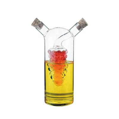 China EasyLife 2-in-1 Sustainable Kitchen Glass Olive Oil Dispenser with Cork Grape Shape Borosilicate Glass Oil Bottle for sale