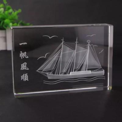 China Europe Hot Sale Clear K9 Crystal Decorations Customized 3D Laser Picture Crystal Photo Frame Crystal Glass Cube for sale