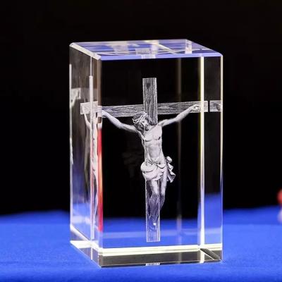 China Europe Wholesale Customized Religious Souvenir Gift Engraved K9 Glass Cube Crystal Paperweight for sale