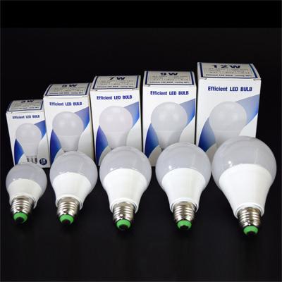 China Low Price Home Emergency Light With Metal Hook 20w 30w USB Solar Panel Led Bulb for sale