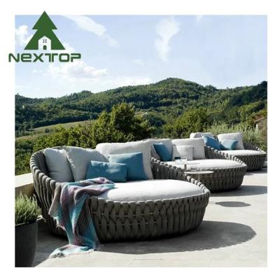 Κίνα Bedroom Garden Line Daybed Lounger Bed Outdoor Furniture Rattan Bed προς πώληση