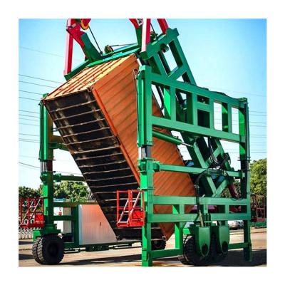 China Gantry Crane Small 40t Rubber Tire Straddle Carrier Container Gantry Crane for sale