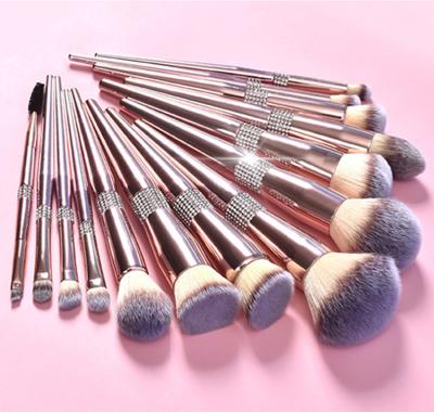 China Angular Blush Newest Design Low Moq Private Label Cruelty Free Professional 14Pcs Rose Gold Vegan Brushes For Make Up for sale