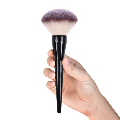 China Powder Free Sample Powder Brush 2022 Beauty Tools Black Metal Handle High Ranking Single Powder Makeup Brush for sale